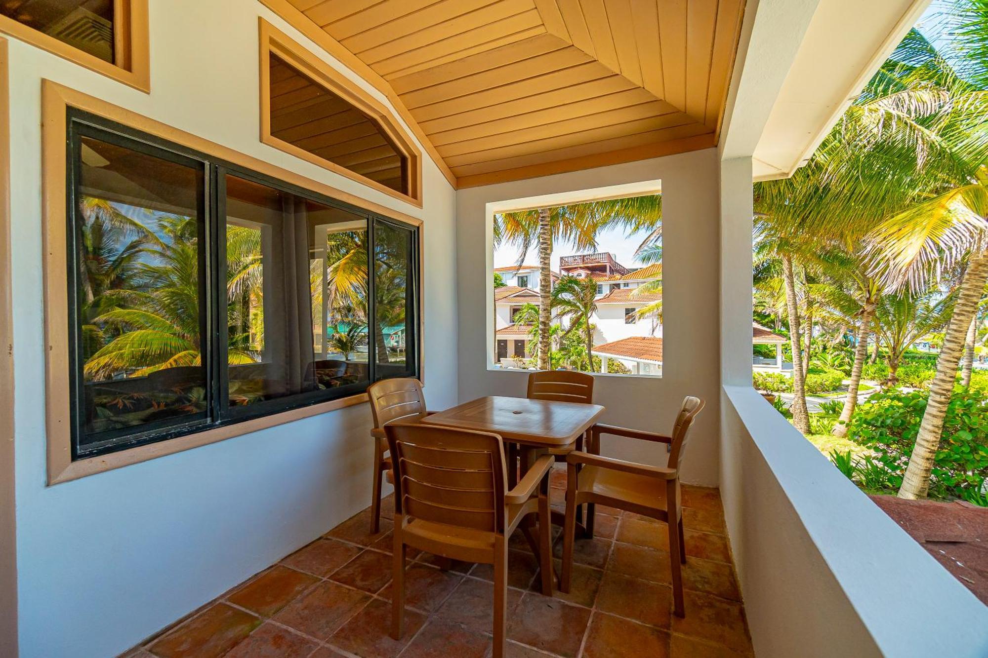 Tradewinds Paradise Villas 산페드로 외부 사진